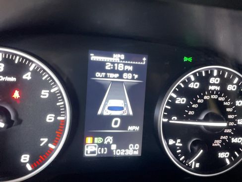 Used 2025 Subaru Crosstrek 2.5i Limited AWD/4WD image 10