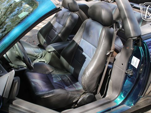 Used 2004 Ford Mustang Cobra image 40