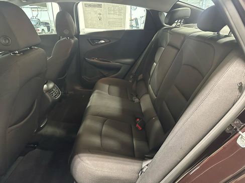 Used 2021 Chevrolet Malibu LT FWD image 25