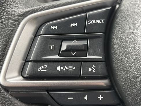 Used 2023 Subaru Ascent Premium w/ Convenience Package AWD/4WD image 17