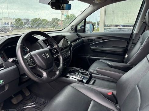 Used 2021 Honda Pilot Touring image 11