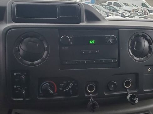 Used 2013 Ford E-350 and Econoline 350 XL image 27