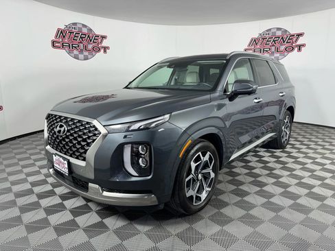Used 2022 Hyundai Palisade Calligraphy image 3