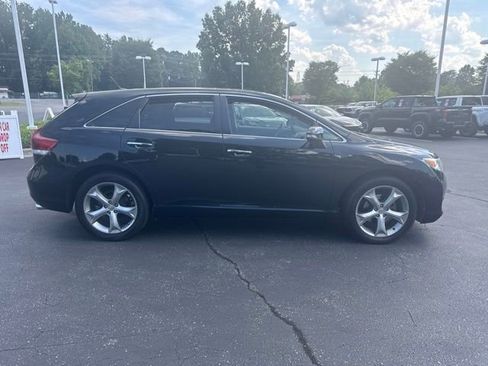 Used 2015 Toyota Venza XLE w/ XLE Premium Package FWD image 2