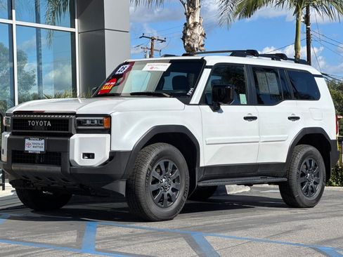 Certified 2025 Toyota Land Cruiser image 9