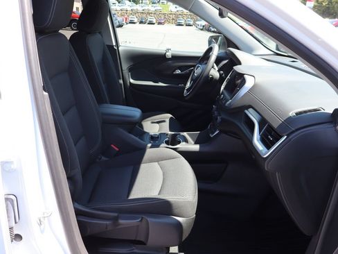 Used 2023 GMC Terrain SLE w/ Driver Convenience Package FWD image 20