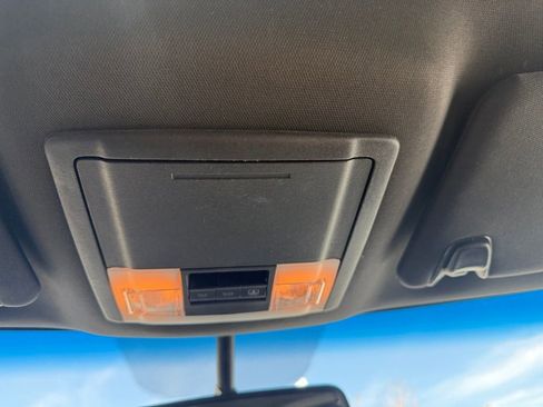 Used 2015 Ford Explorer Limited w/ Equipment Group 301A FWD image 16