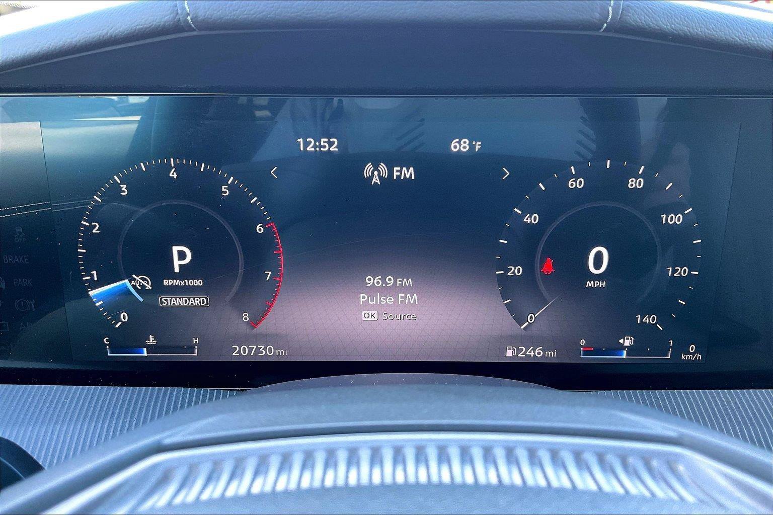 Certified 2025 Nissan Murano SV FWD image 21