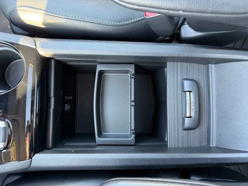 Used 2017 Honda Pilot Elite image 30