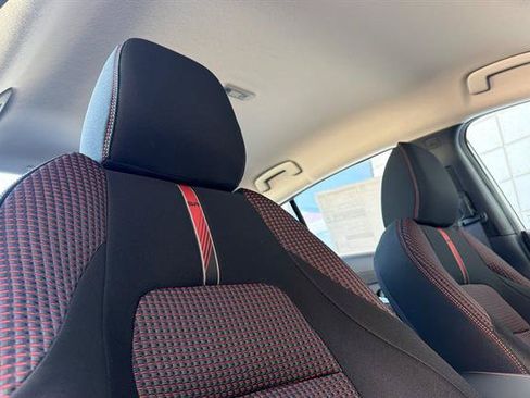 New 2027 Nissan Sentra SR w/ Floor Mat Package FWD image 17