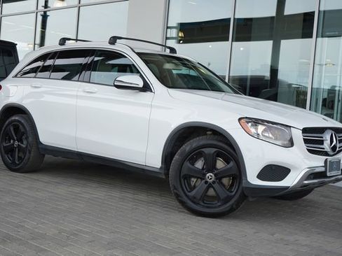 Used 2017 Mercedes-Benz GLC 300 image 1