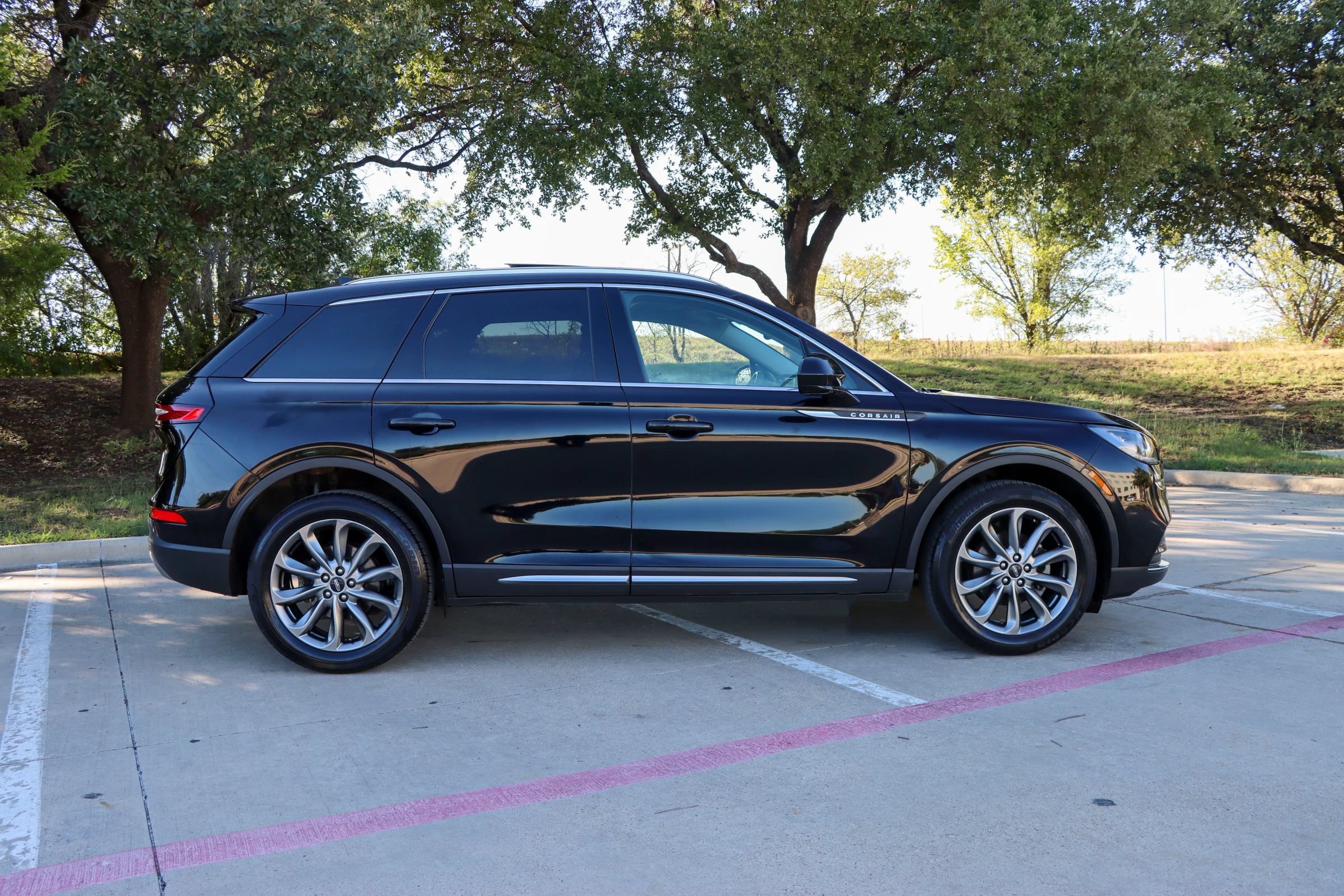 Used 2020 Lincoln Corsair AWD w/ Premium Package image 8