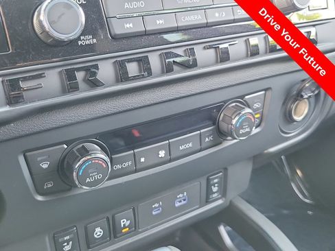 Certified 2026 Nissan Frontier SV w/ SV Convenience Package RWD image 12