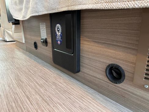 Used 2023 RAM ProMaster 3500 w/ Premium Convenience Group (B) image 84