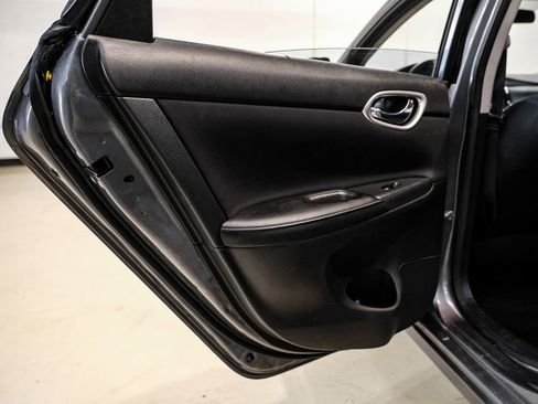 Used 2019 Nissan Sentra SV FWD image 42