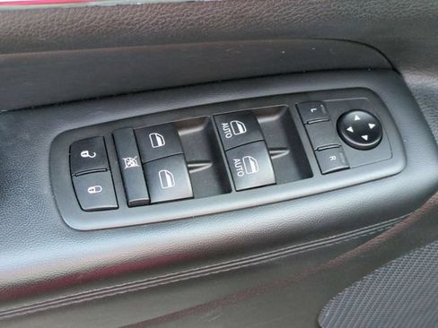 Used 2021 Jeep Grand Cherokee Limited AWD/4WD image 16