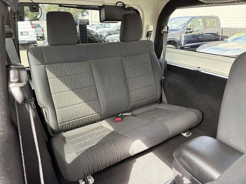 Used 2011 Jeep Wrangler Rubicon w/ PWR Convenience Group AWD/4WD image 23