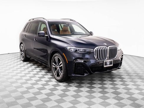 Used 2022 BMW X7 xDrive40i w/ M Sport Package image 7