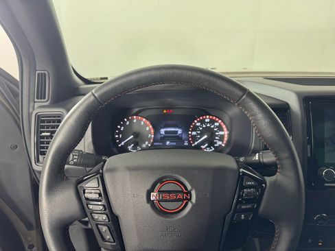 Used 2023 Nissan Frontier PRO-4X w/ Pro Convenience Package image 20