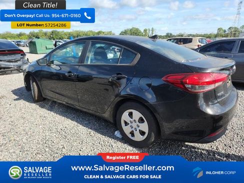 Used 2017 Kia Forte LX FWD image 3