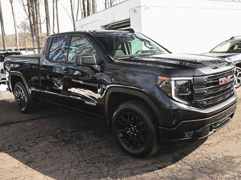 Used 2024 GMC Sierra 1500 Elevation image 3