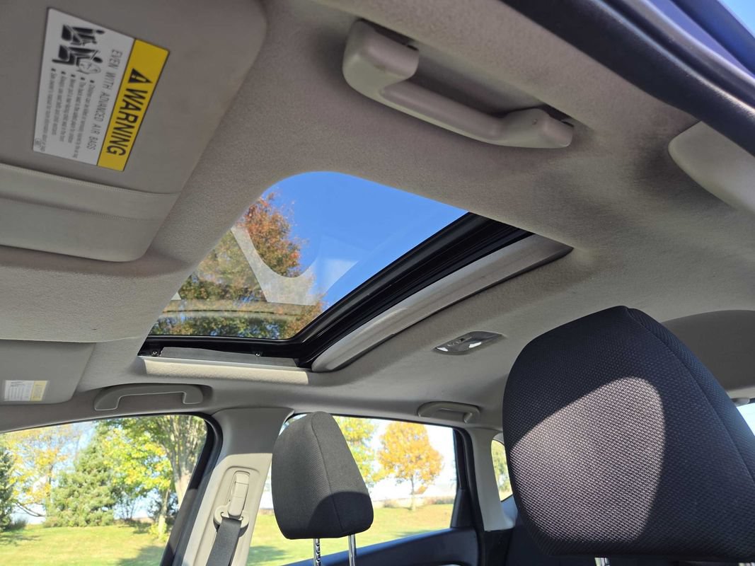 Used 2015 Honda Fit EX image 23
