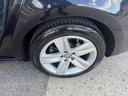 Used 2013 Volkswagen CC Sport FWD image 8