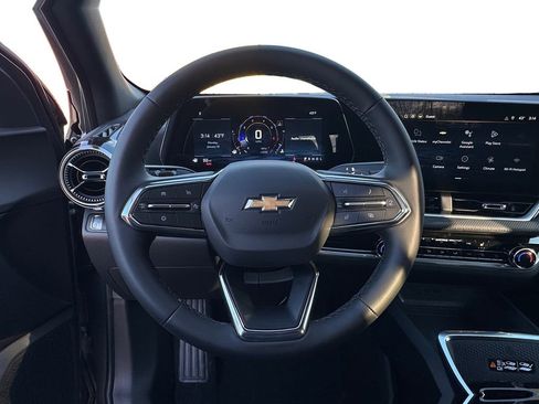 New 2026 Chevrolet Equinox LT w/ Convenience Package II image 12