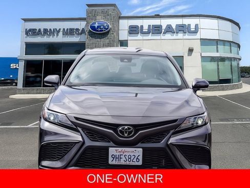 Used 2023 Toyota Camry SE FWD image 2