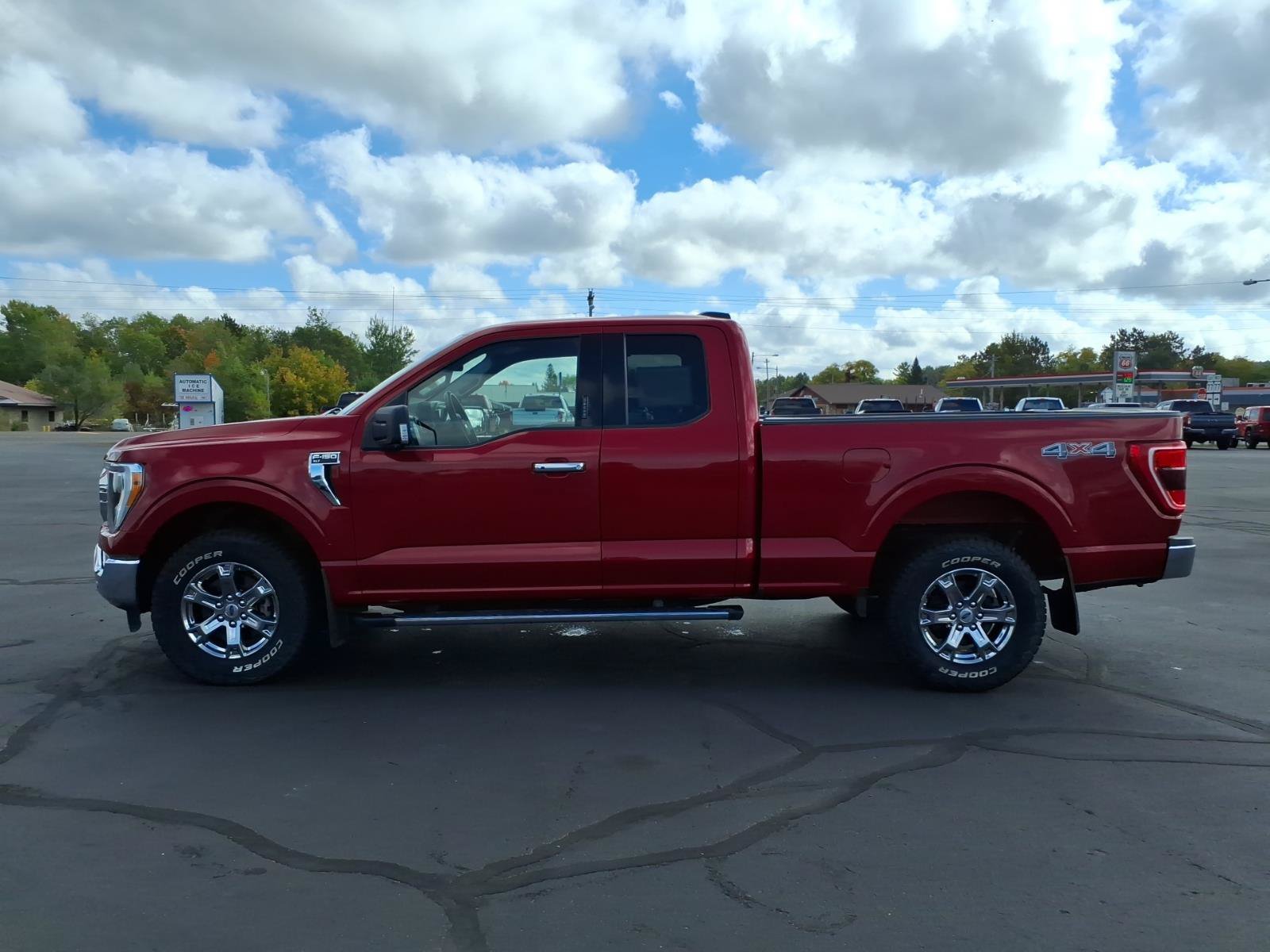Used 2021 Ford F150 XLT w/ Equipment Group 302A High AWD/4WD image 3