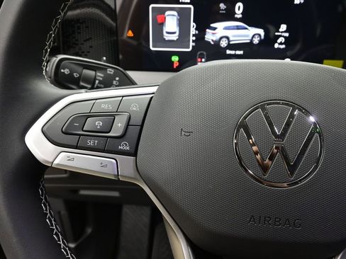 New 2026 Volkswagen Tiguan S FWD image 15