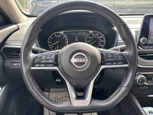Used 2024 Nissan Altima 2.5 SR FWD image 23