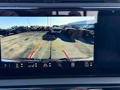 New 2026 GMC Sierra 2500 AT4 w/ AT4 Premium Plus Package AWD/4WD image 14