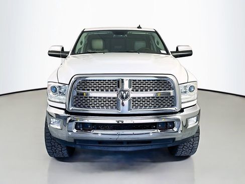 Used 2017 RAM 2500 Laramie w/ Convenience Group AWD/4WD image 2