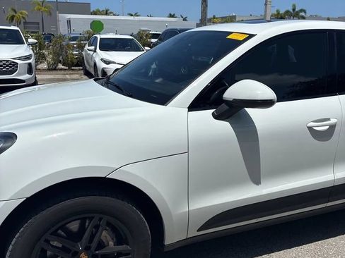 Used 2018 Porsche Macan S AWD/4WD image 2