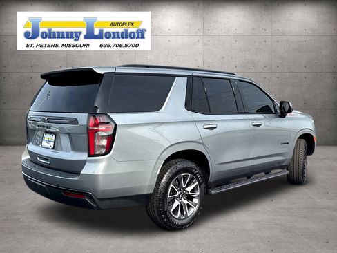 Used 2024 Chevrolet Tahoe Z71 w/ Luxury Package AWD/4WD image 2