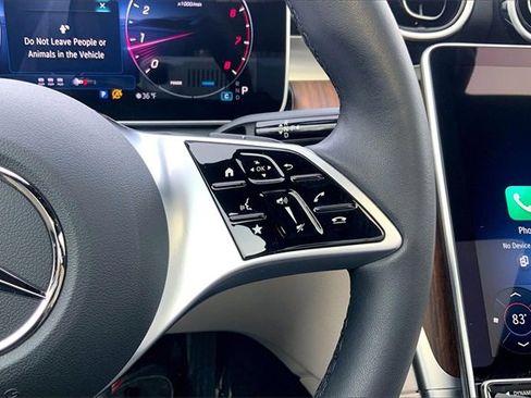 Used 2025 Mercedes-Benz C 300 4MATIC Sedan image 21