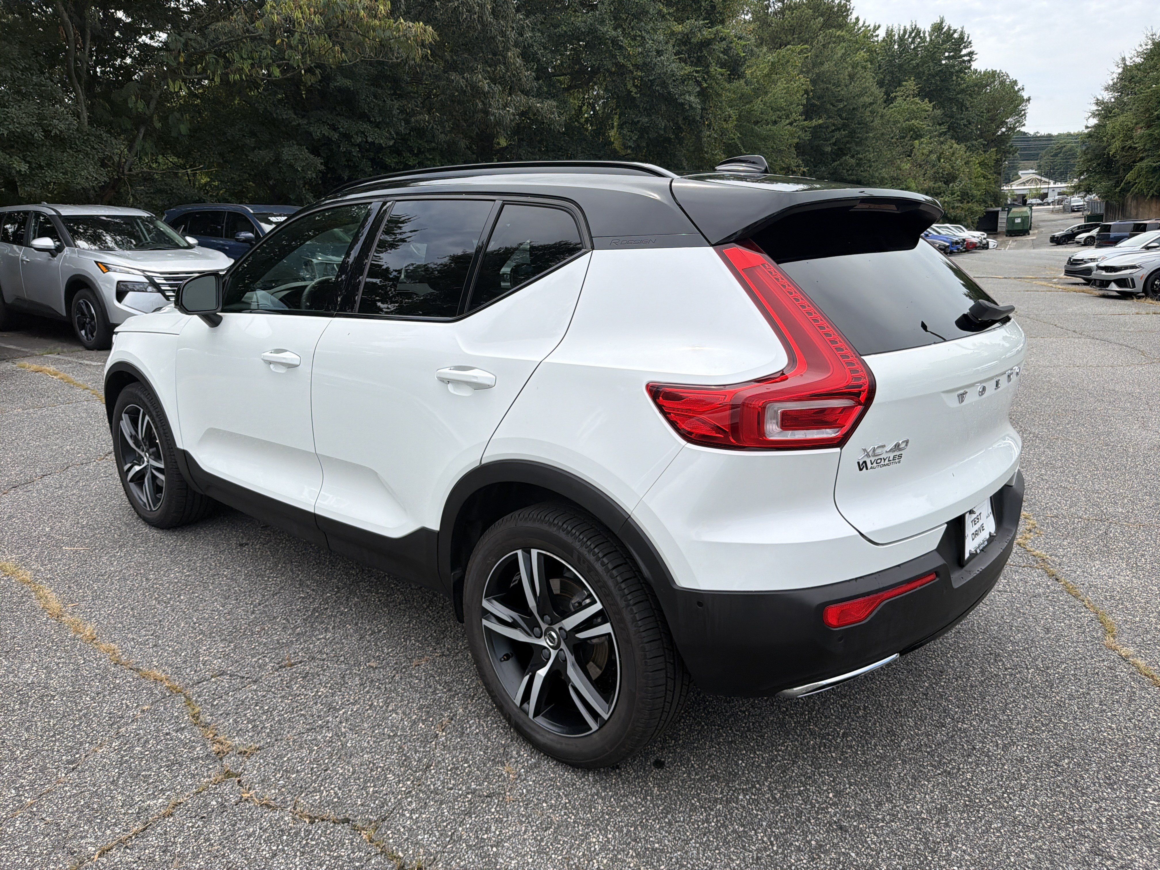 Used 2019 Volvo XC40 T5 R-Design AWD/4WD image 5