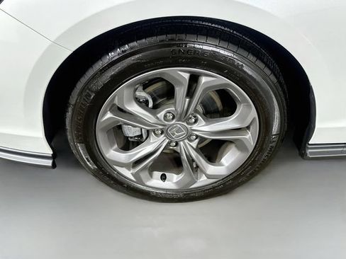 Certified 2024 Honda Accord EX image 14