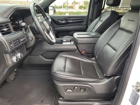 Used 2023 GMC Yukon Denali AWD/4WD image 16