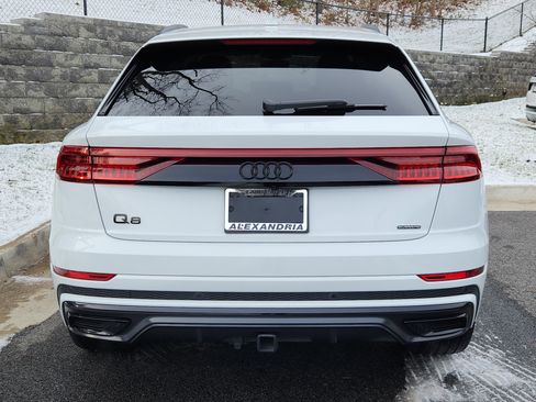 Used 2023 Audi Q8 Premium Plus image 7