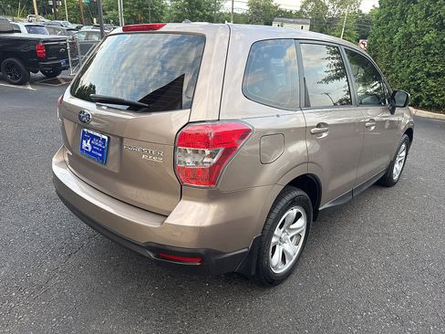 Used 2014 Subaru Forester 2.5i AWD/4WD image 4