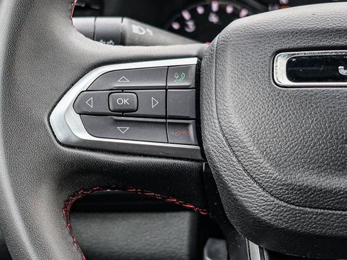 Used 2024 Jeep Compass Trailhawk image 28