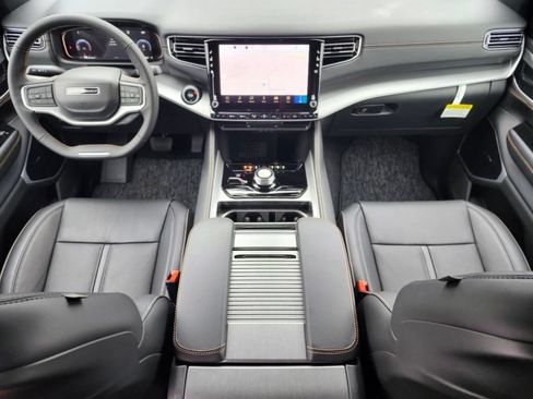 New 2026 Jeep Grand Wagoneer 4WD image 12