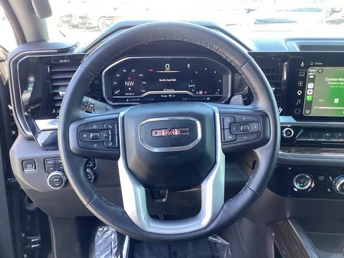 Used 2023 GMC Sierra 1500 Elevation w/ X31 Off-Road Package AWD/4WD image 15