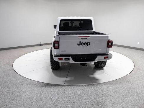 Used 2021 Jeep Gladiator Overland image 28