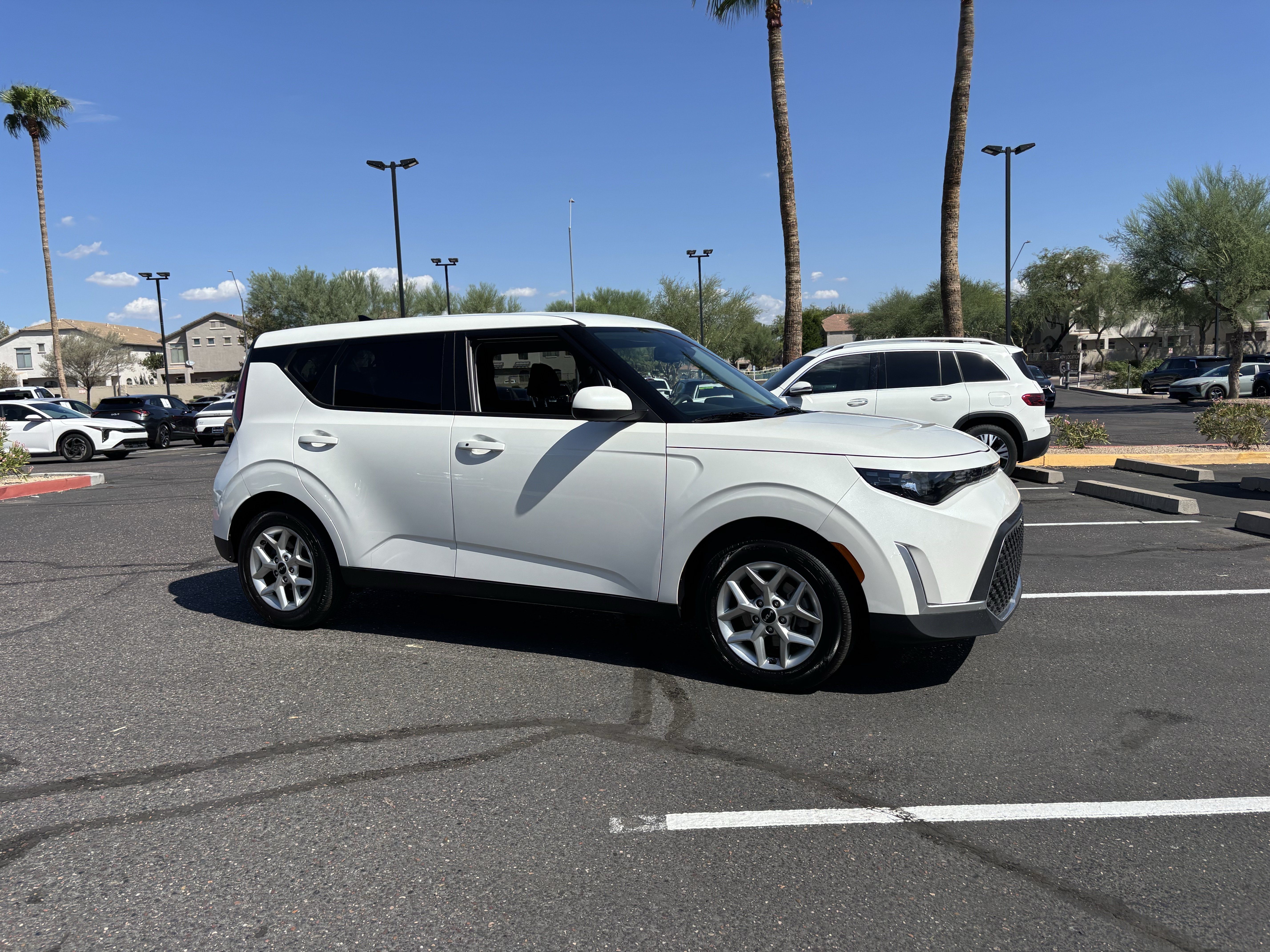 Certified 2025 Kia Soul S FWD image 31