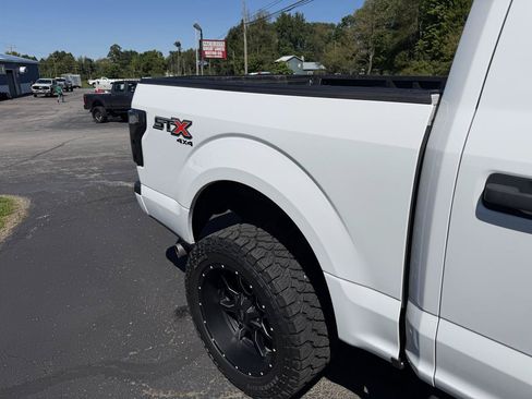 Used 2017 Ford F150 XL w/ Equipment Group 101A Mid AWD/4WD image 18