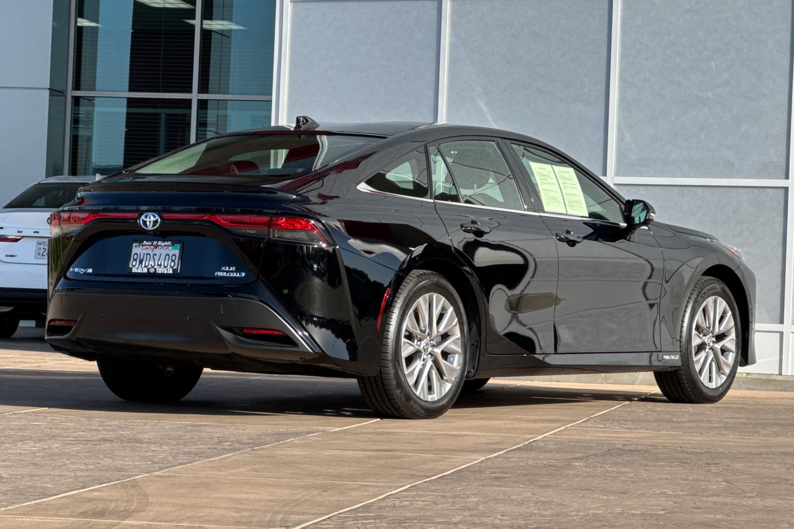 Certified 2021 Toyota Mirai w/ Advanced Technology Package RWD image 4