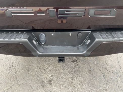 Used 2018 Ford F150 XLT w/ Equipment Group 302A Luxury image 4